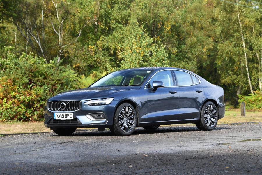  Volvo S60 T5 Inscription 2019 года  (UK) (фото 1 из 12)